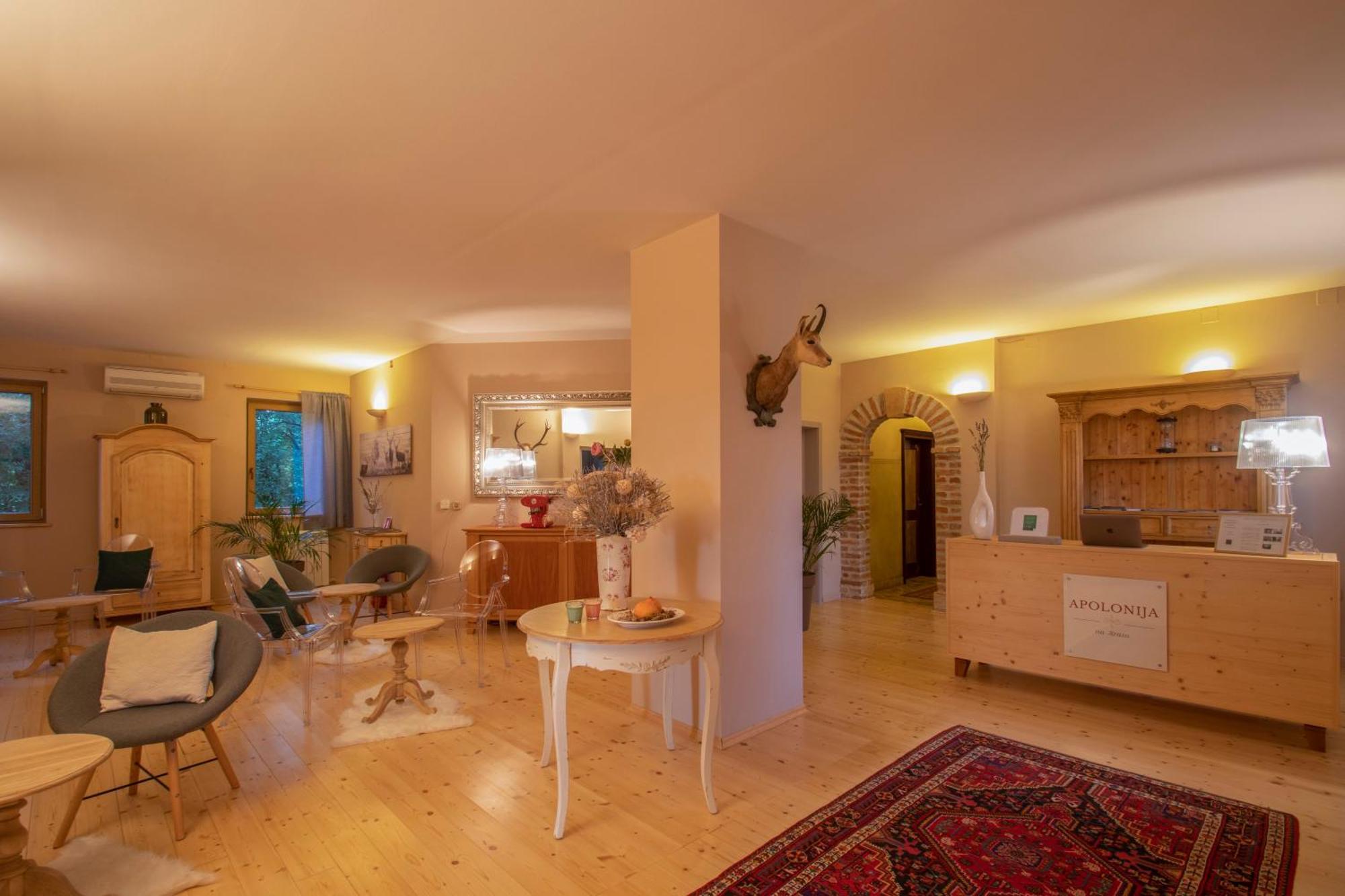 Residence Apolonija Guest House Sezana Ngoại thất bức ảnh