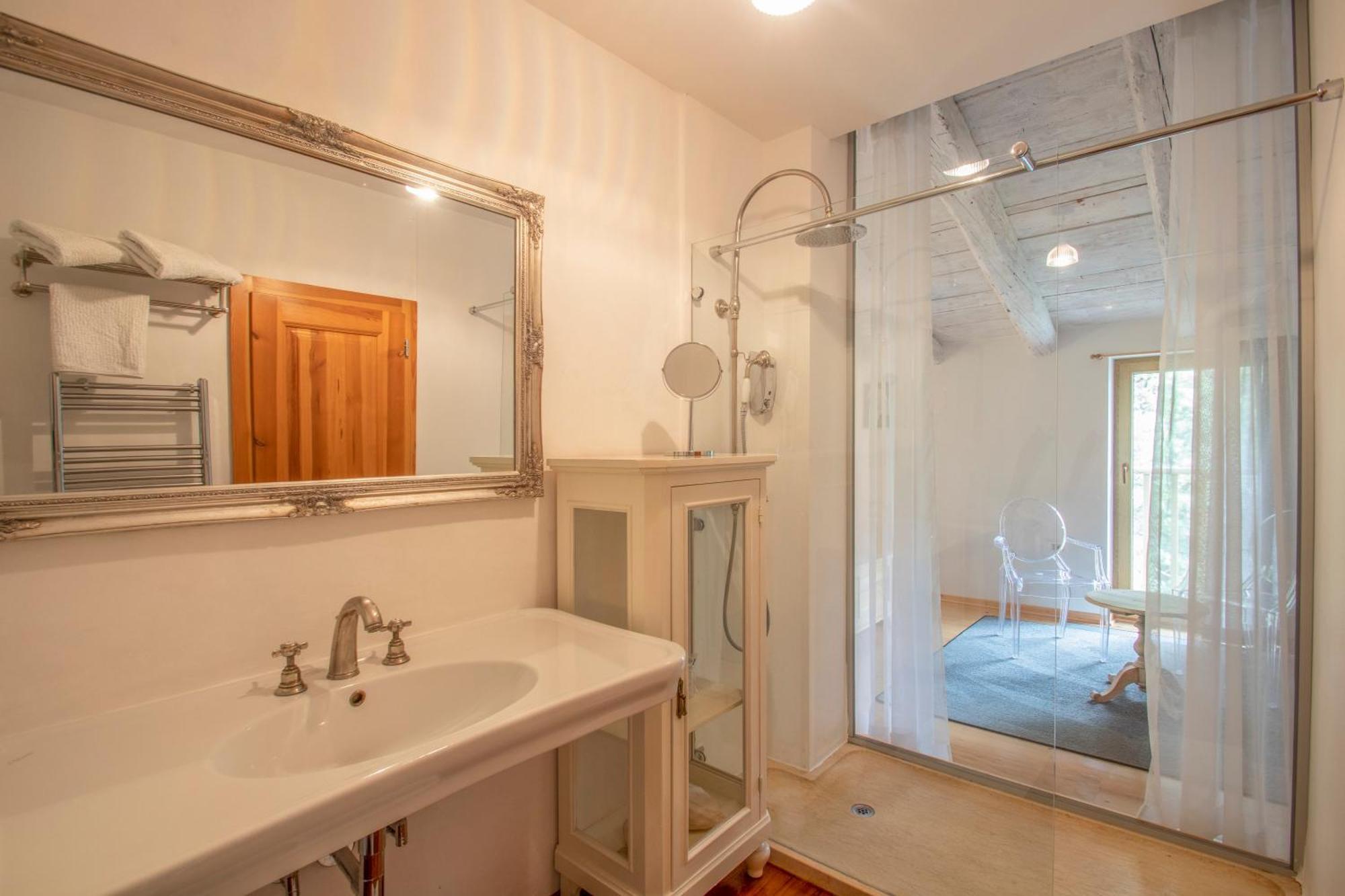 Residence Apolonija Guest House Sezana Ngoại thất bức ảnh