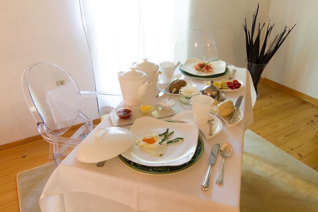 Residence Apolonija Guest House Sezana Phòng bức ảnh